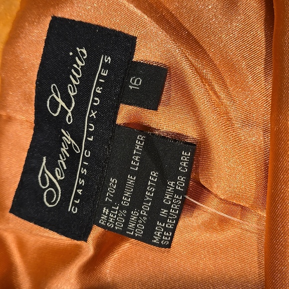 Vintage Terry Lewis 100% Leather Skirt - Picture 2 of 3